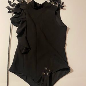 BLACK BODYSUIT, SLEEVELESS, MEDIUM SIZE.